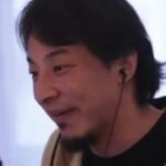 【ひろゆき】マイク抜き差し問題に関して。次回放送を始める際にファンの音が入らない位置にマイクを置いた状態で配信開始をしてみてはどうでしょうか。ー ひろゆき切り抜き 20230321 6SfuFe0smAU